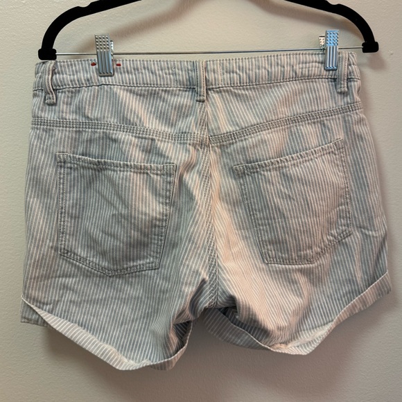 H&M L.O.G.G. Striped Shorts - Picture 2 of 2